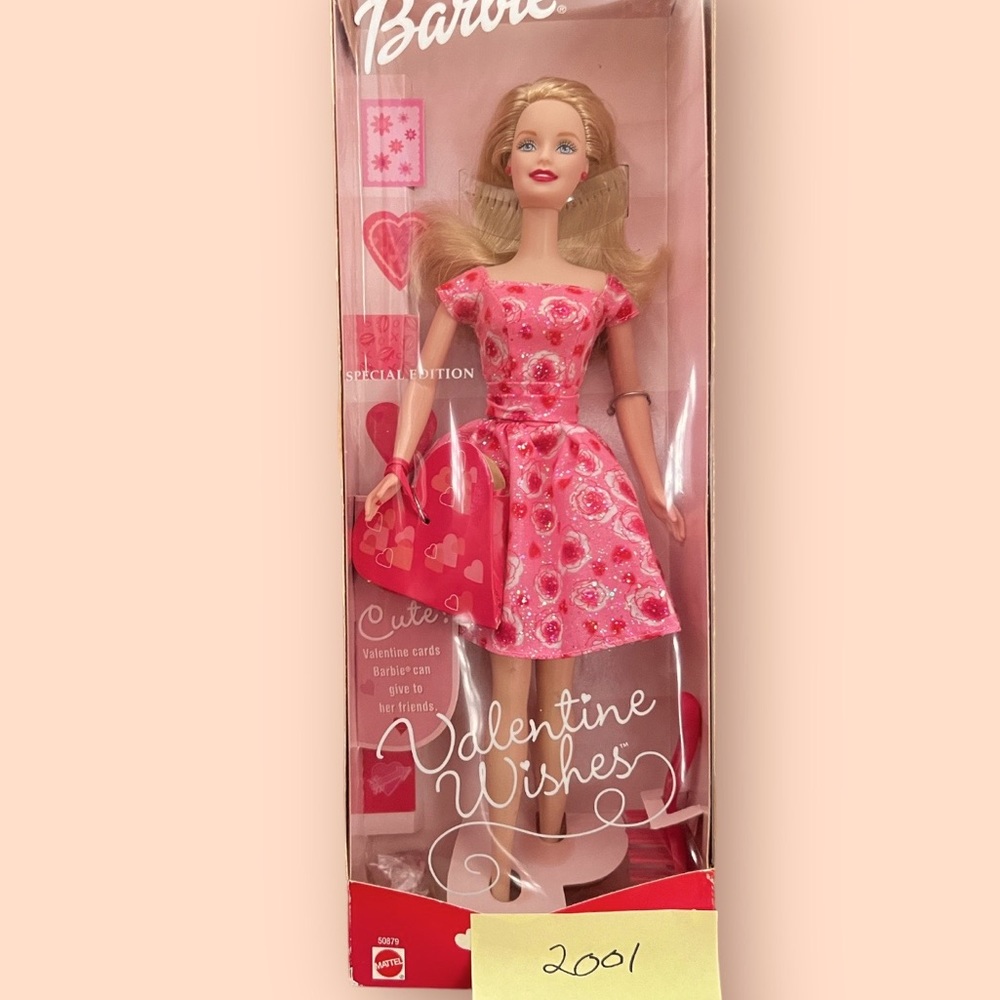 VALENTINE BARBIE 2001 NEW IN BOX